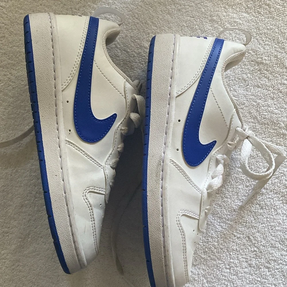 Nike White and Blue Classic Sneakers Low-Top‎ - Picture 7 of 7